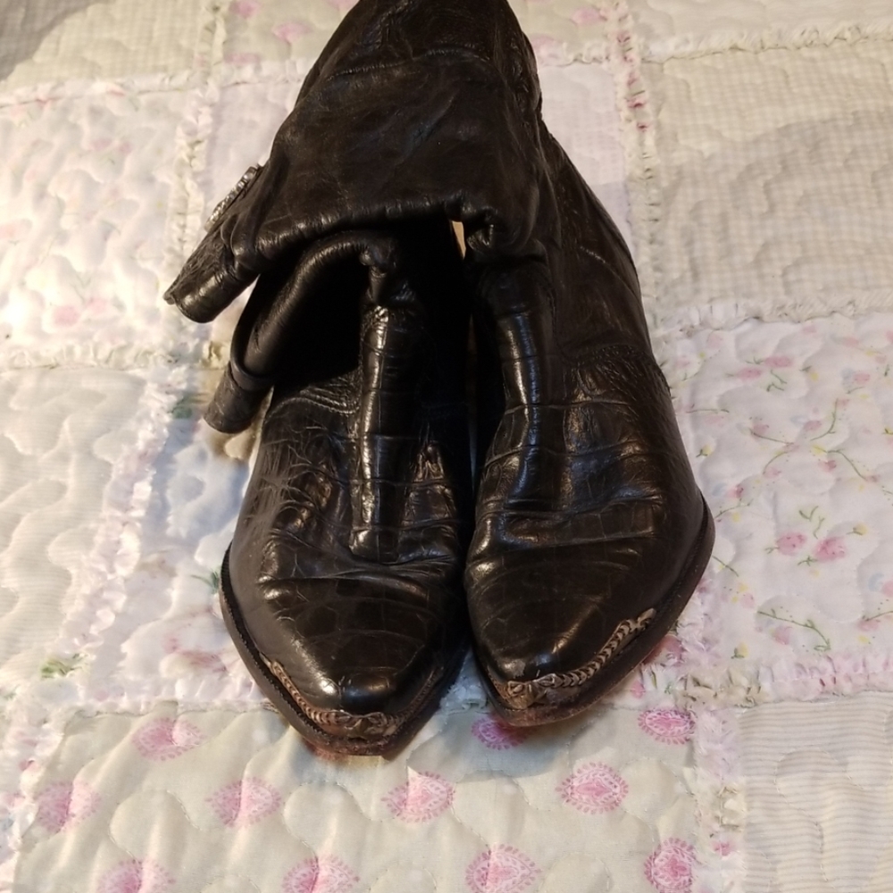 Zodiac boots